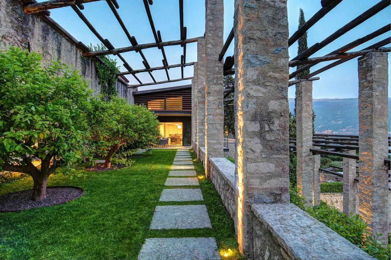 5 Terrazze Exlusive Apartments Gargnano Exterior photo