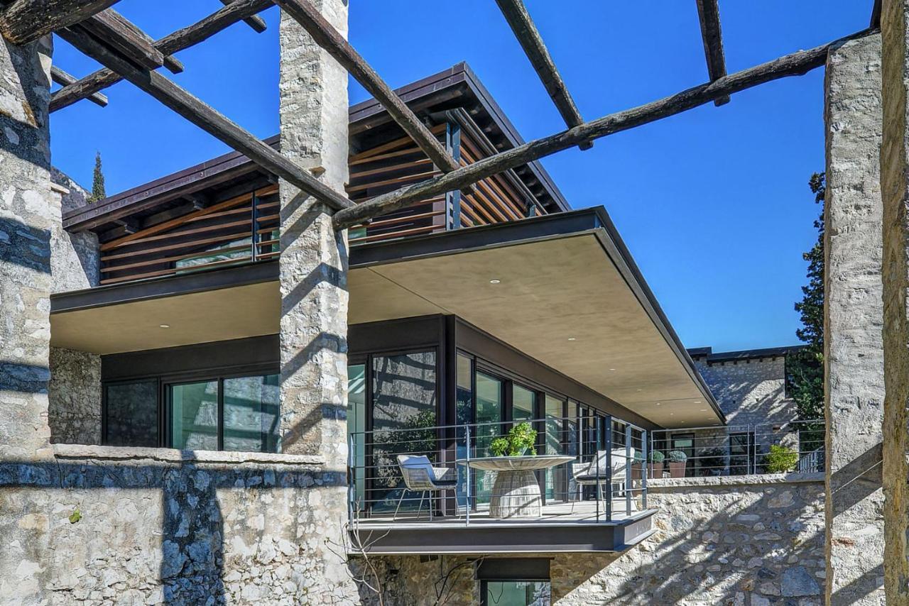 5 Terrazze Exlusive Apartments Gargnano Exterior photo