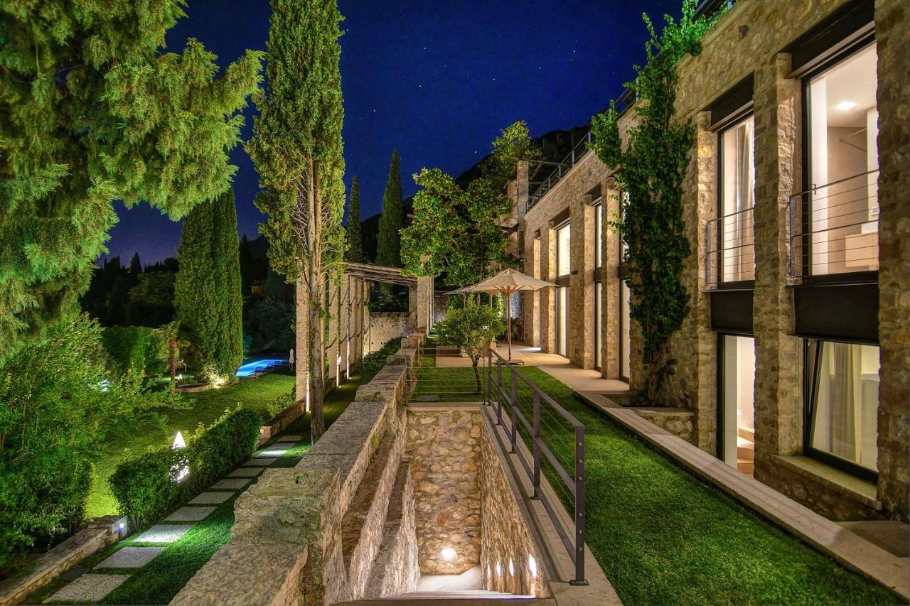 5 Terrazze Exlusive Apartments Gargnano Exterior photo